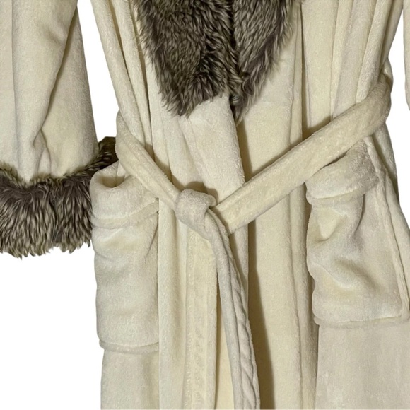 Patricia Altschul Ivory Faux Fur Trim Cozy Soft Belted Robe Med - Large Pockets - Picture 6 of 11